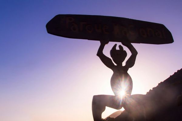 Timanfaya Volcano Dinner El Diablo Evening Tour